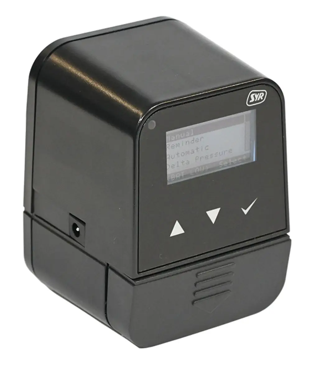 Schwarzes Gerät von Syr mit einem Display, das Menüoptionen wie „Manual“, „Reminder“, „Automatic“ und „Delta Pressure“ anzeigt. Geräteanschluss auf der Seite sichtbar.